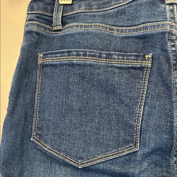 Susan Graver Dark Blue Frayed Hem cropped Women Jeans Size 2 EUC - Picture 5 of 8